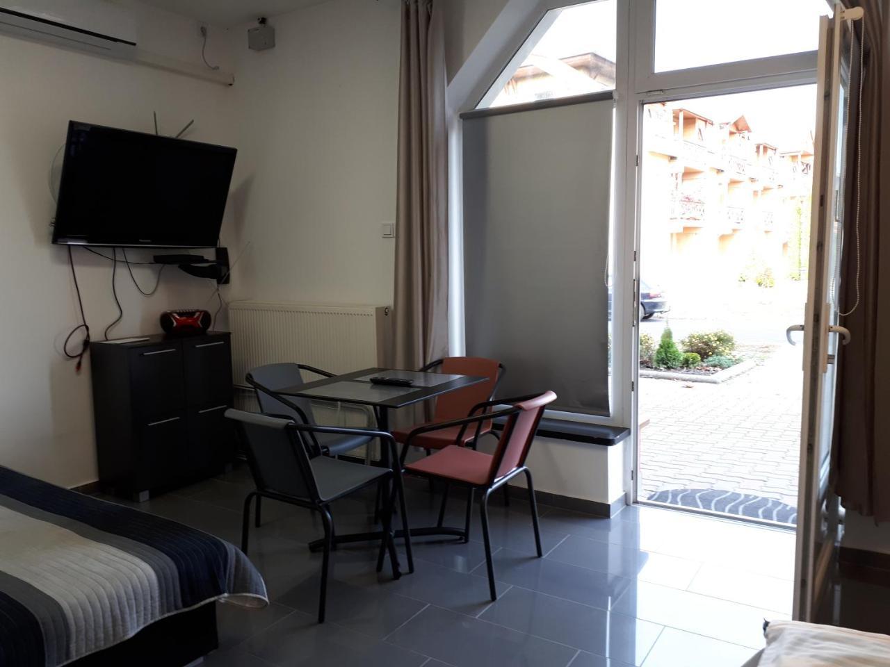 Kertvárosi Apartman Tiszaújváros Kültér fotó